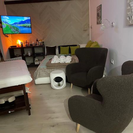 Regina Delux Apartman Дьюла Екстер'єр фото
