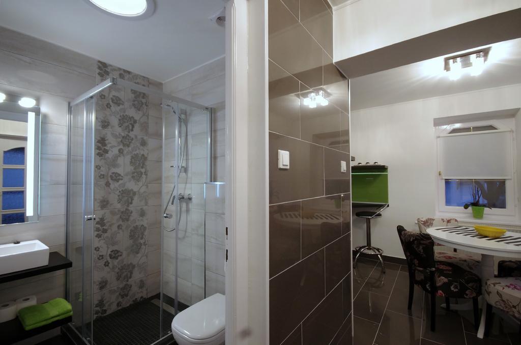 Regina Delux Apartman Дьюла Екстер'єр фото