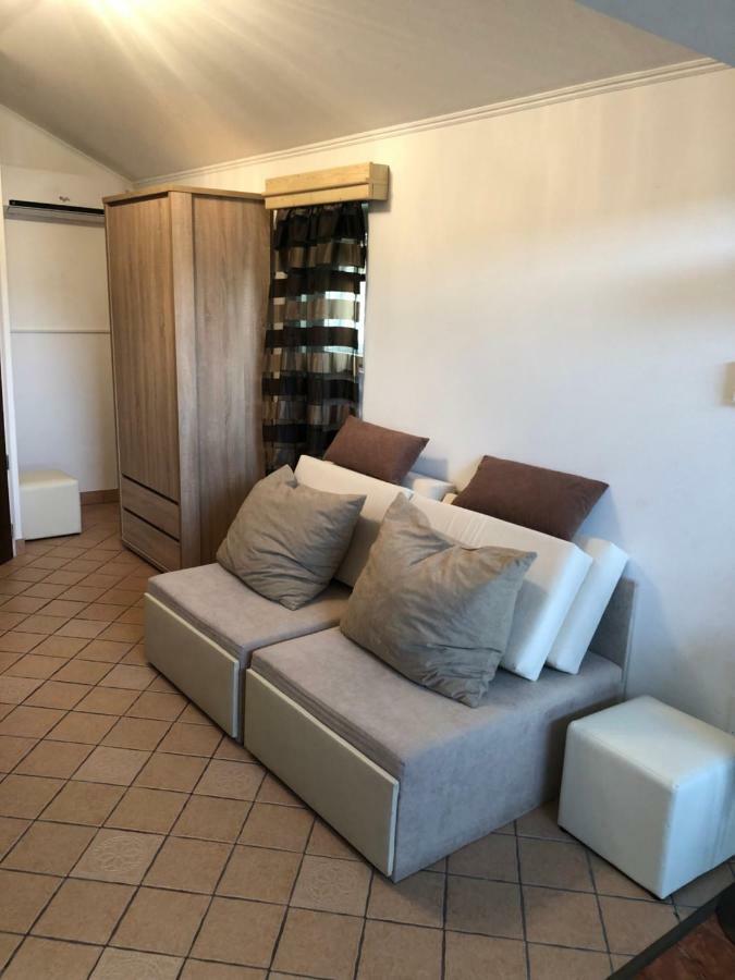 Regina Delux Apartman Дьюла Екстер'єр фото